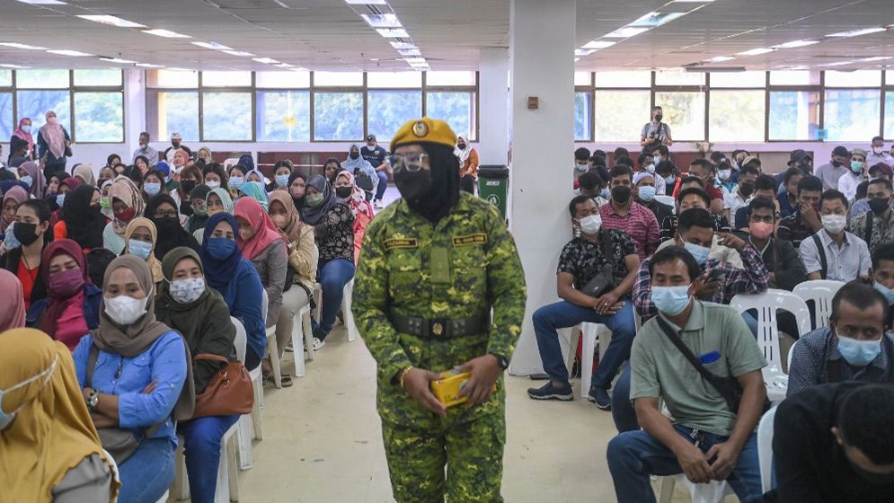 মালয়েশিয়ায় মেয়াদ বাড়াতে ৪ শতাধিক নিয়োগ কর্তার আবেদন