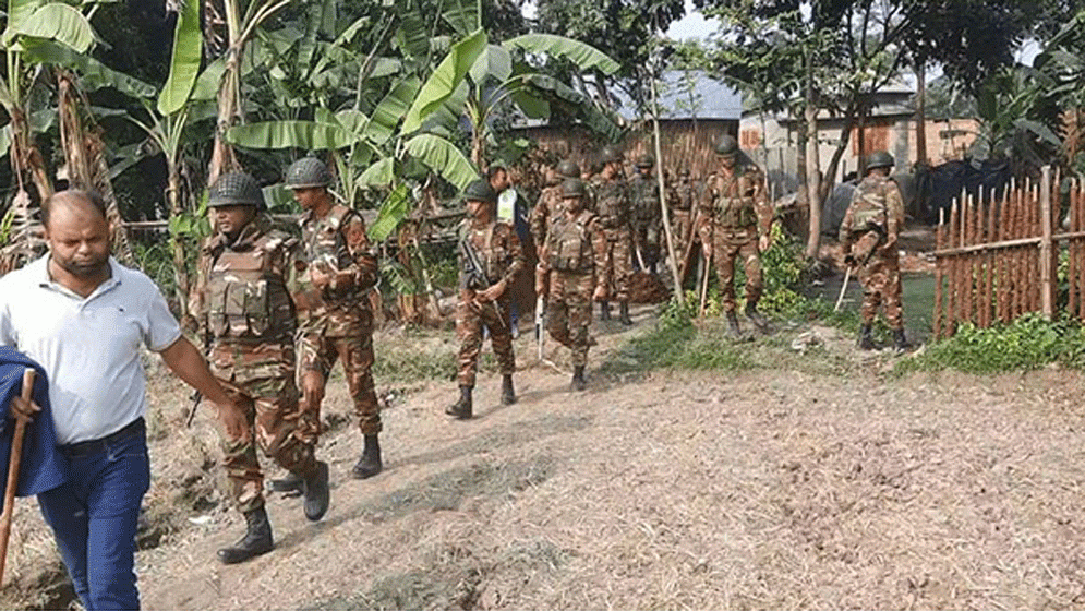 বিএনপির দুই গ্রুপের সংঘর্ষে আহত ২০, ভাঙচুর ৩০টি বাড়িঘর