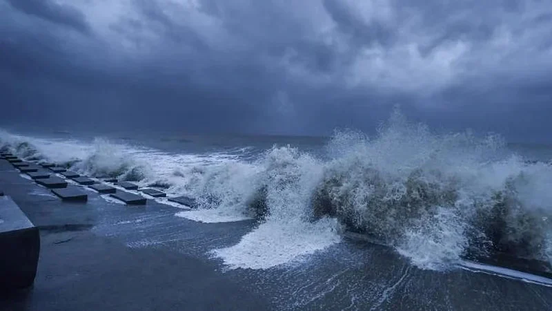 সাগরে সুস্পষ্ট লঘুচাপ, আজ রাত থেকে বৃষ্টির সম্ভাবনা