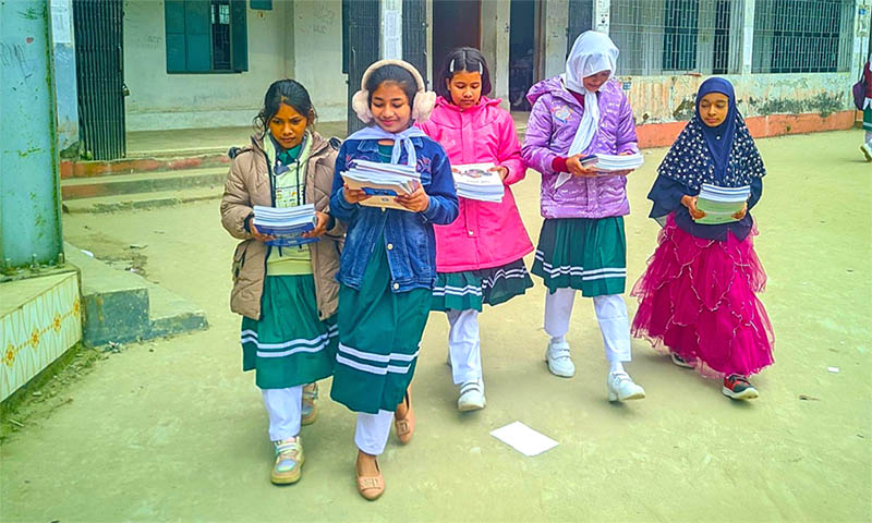 শিশুদের পাঠ্যবই ডাউনলোড করে পড়তে বললেন ডিডি