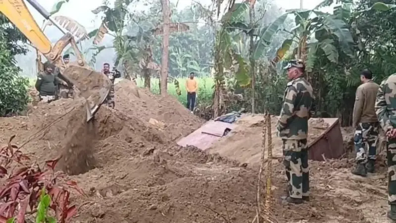 বাংলাদেশ-ভারত সীমান্তে হদিস মিলল রহস্যময় বাঙ্কারের