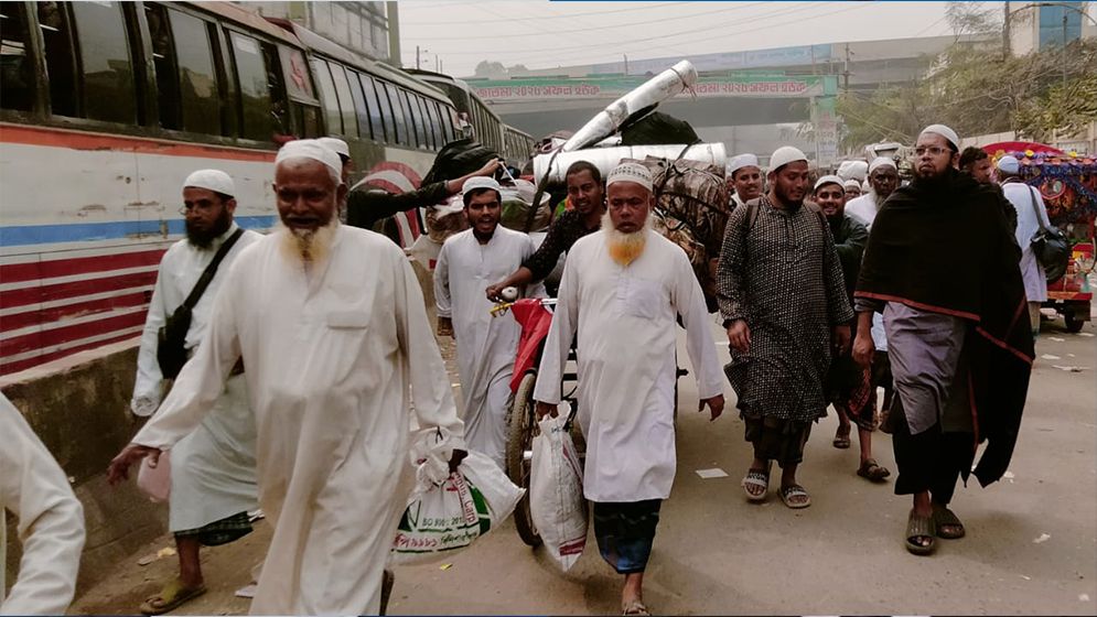 ইজতেমা শেষে ফিরতি যাত্রায় বিড়ম্বনা