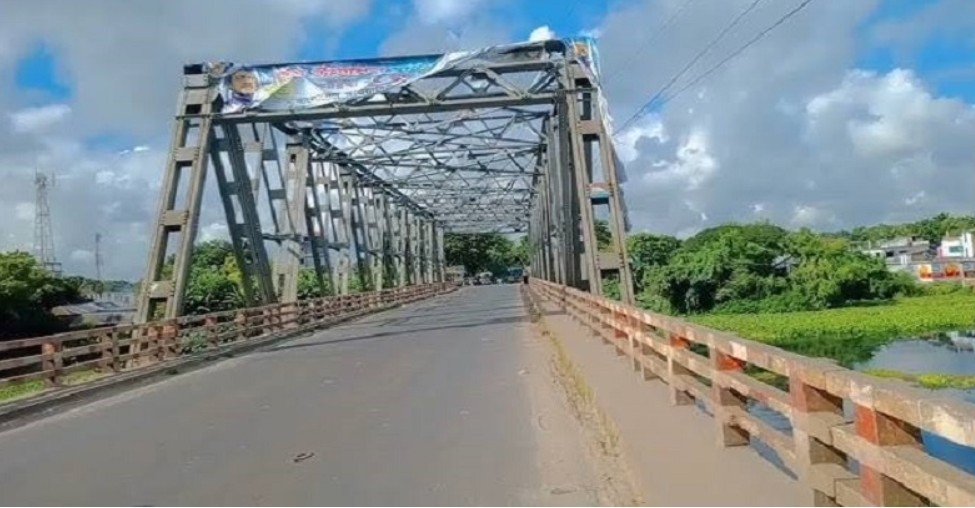 আড়পাড়া সেতু মেরামতে ৪৮ ঘন্টা বন্ধ থাকছে যশোর-মাগুরা মহাসড়ক