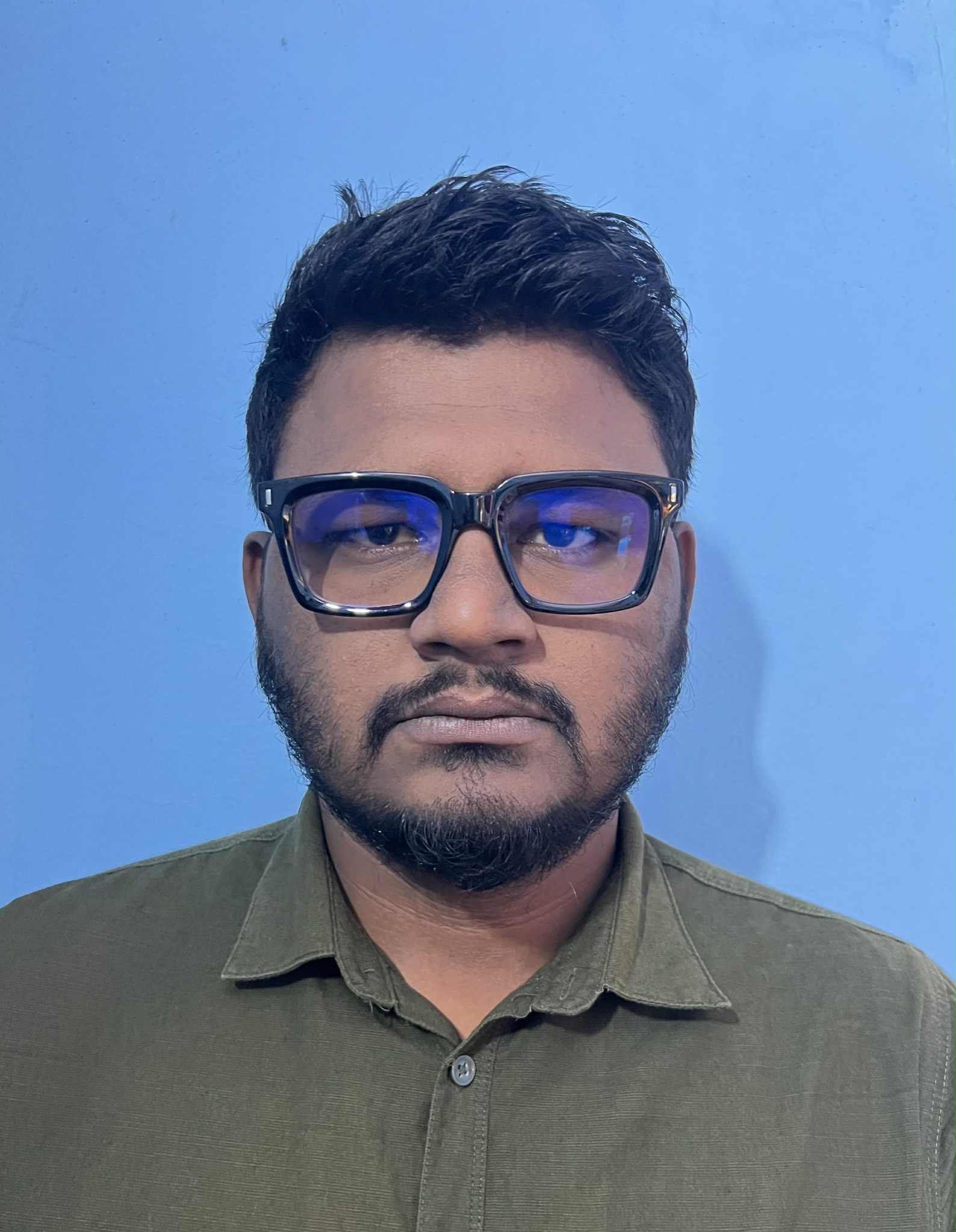 লিপটন আলী