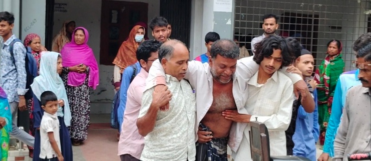 নওগাঁর নিয়ামতপুরে আপন ভাইয়ের ছেলে ভাতিজার হাতে চাচা খুন।