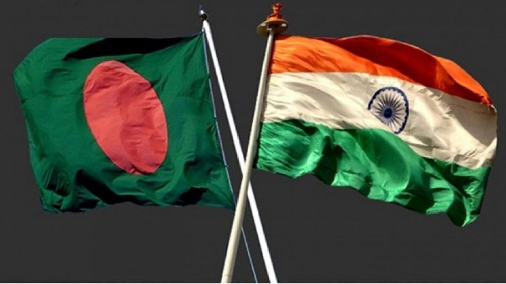 স্থলবন্দর দিয়ে বাংলাদেশ থেকে পোশাক আমদানি বন্ধ করল ভারত