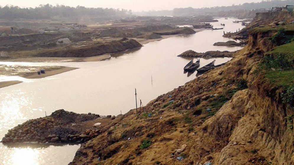 শতকোটি টাকার পাথর ১৭ কোটি