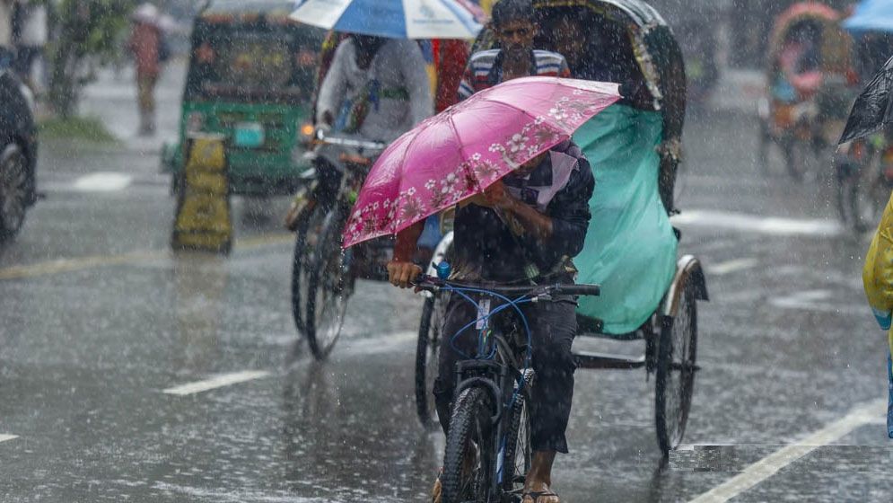 আষাঢ়ের প্রথম দিন থেকে সারা দেশে টানা বৃষ্টির আভাস