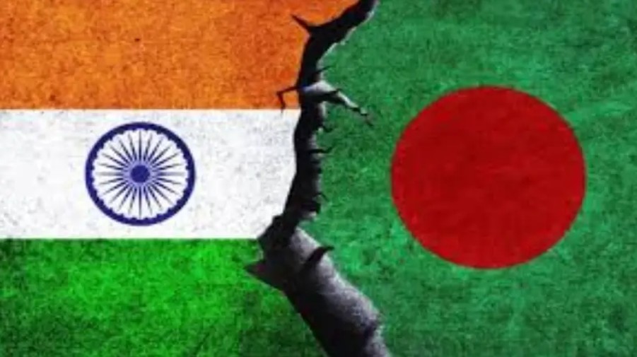 বাংলাদেশের মাটি গিলে খাচ্ছে ভারত