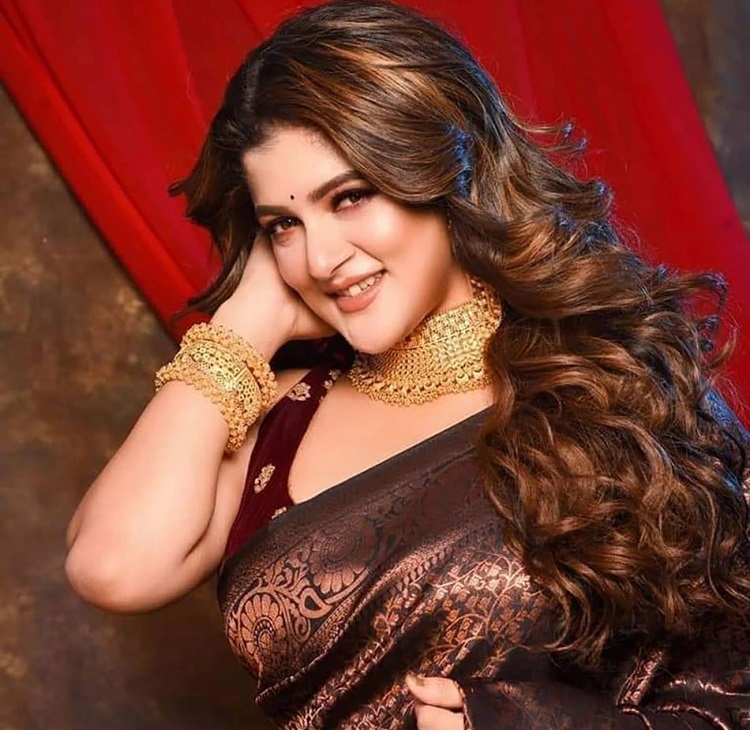 আমি জীবনে ভুল মানুষ বেছে নিয়েছিলাম : শ্রাবন্তী