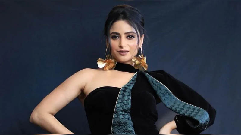 ‘বিচ্ছেদ’ গুঞ্জন নিয়ে মুখ খুললেন ঐশ্বরিয়া