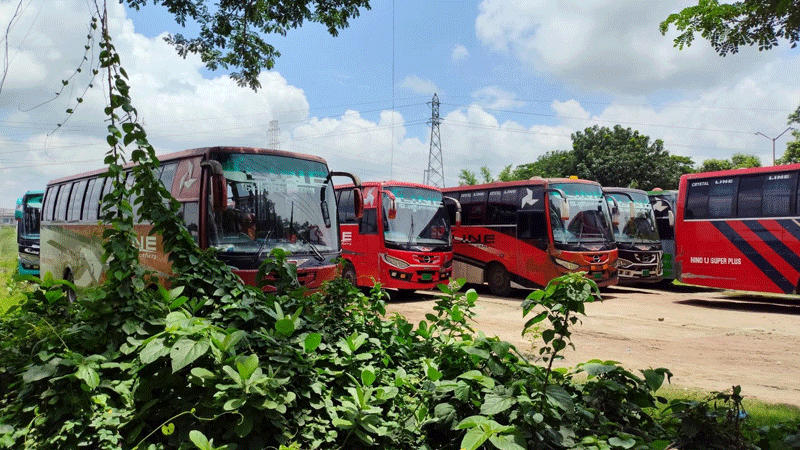 ধর্মঘট প্রত্যাহার, ৪৫ ঘণ্টা পর পাবনা-ঢাকা বাস চলাচল শুরু