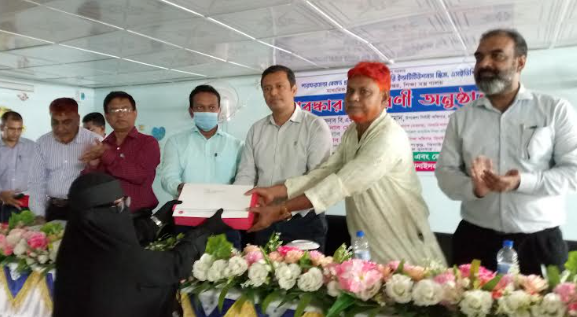 হরিণাকুণ্ডুতে পারফরমেন্স বেজড গ্র্যান্টস (এসইডিপি) পুরস্কার বিতরণী অনুষ্ঠিত
