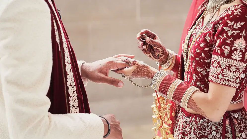 বিয়ের ঋণেও গলার কাঁটা উচ্চসুদ