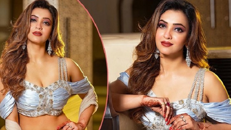 পূজায় চমক নিয়ে আসছেন কৌশানী