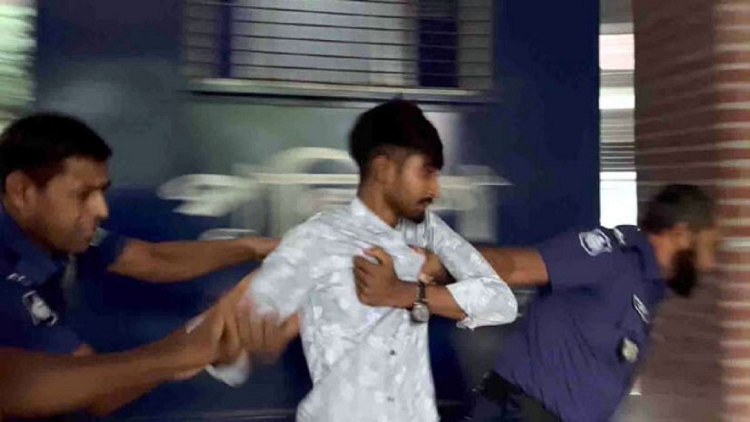 ডিম নিক্ষেপ করতে এসে ছাত্রদলের ৫ নেতাকর্মী আটক