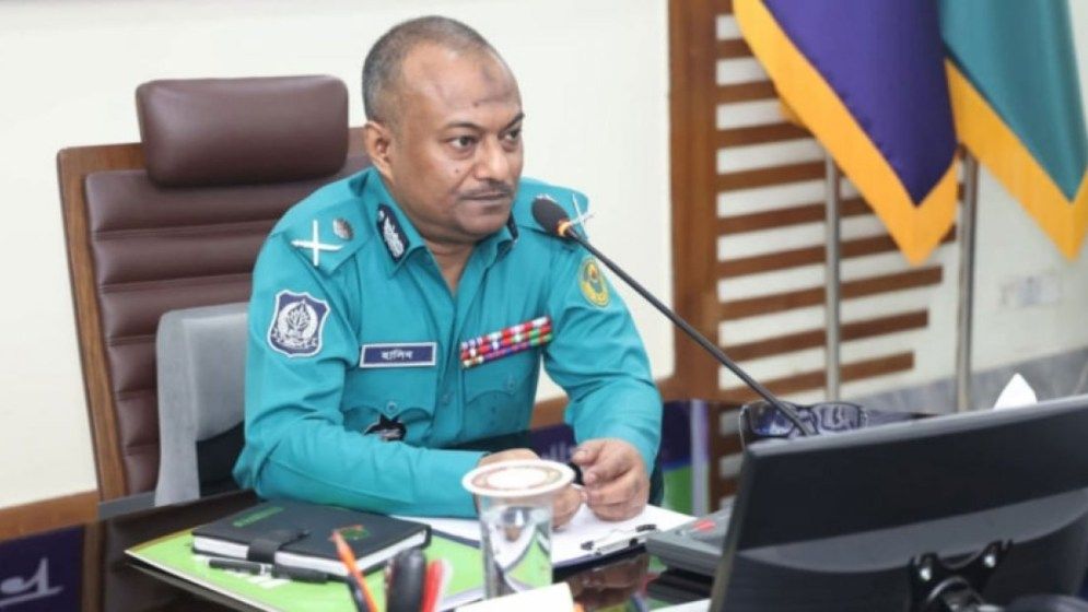 অস্ত্র বের করলেই গুলি: সিএমপি কমিশনার