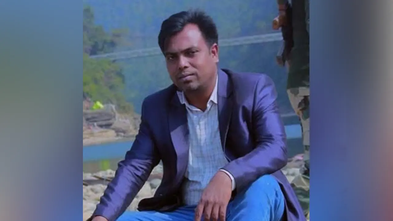 গাজীপুরে অস্ত্র নিয়ে ধাওয়া করে সাংবাদিককে কুপিয়ে হত্যা