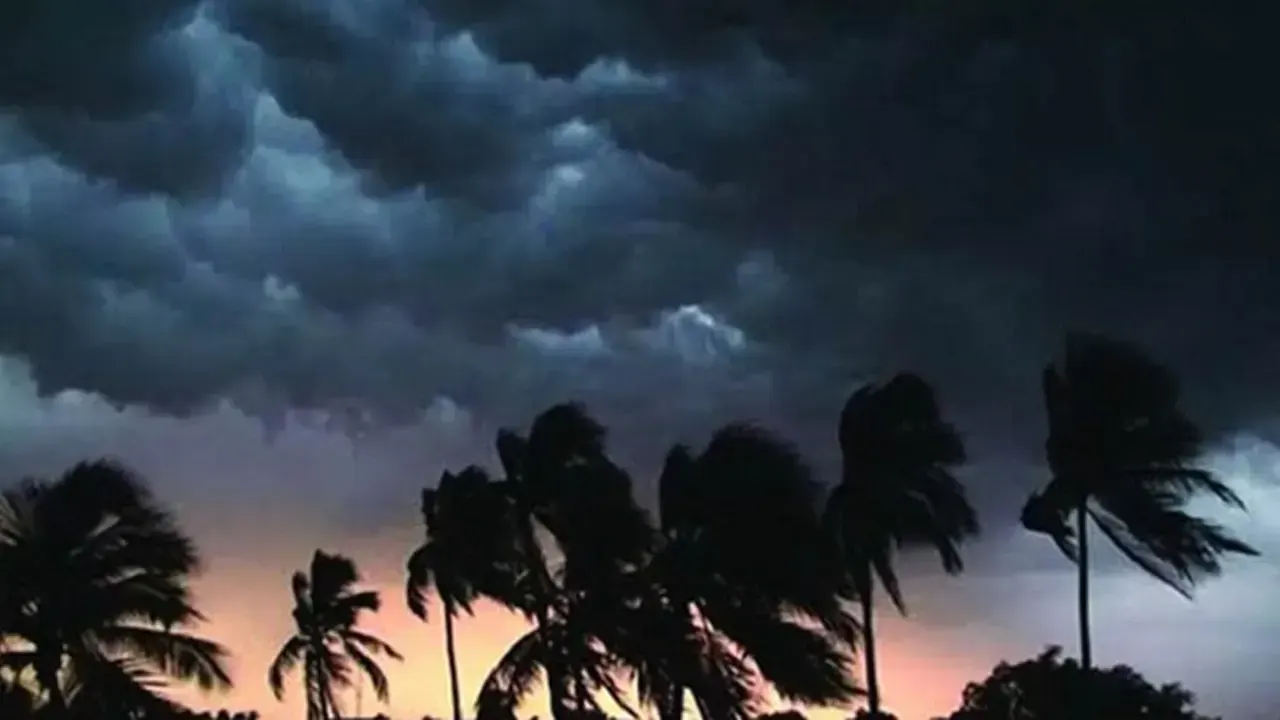 সন্ধ্যার মধ্যে যেসব জেলায় হতে পারে বজ্রবৃষ্টি