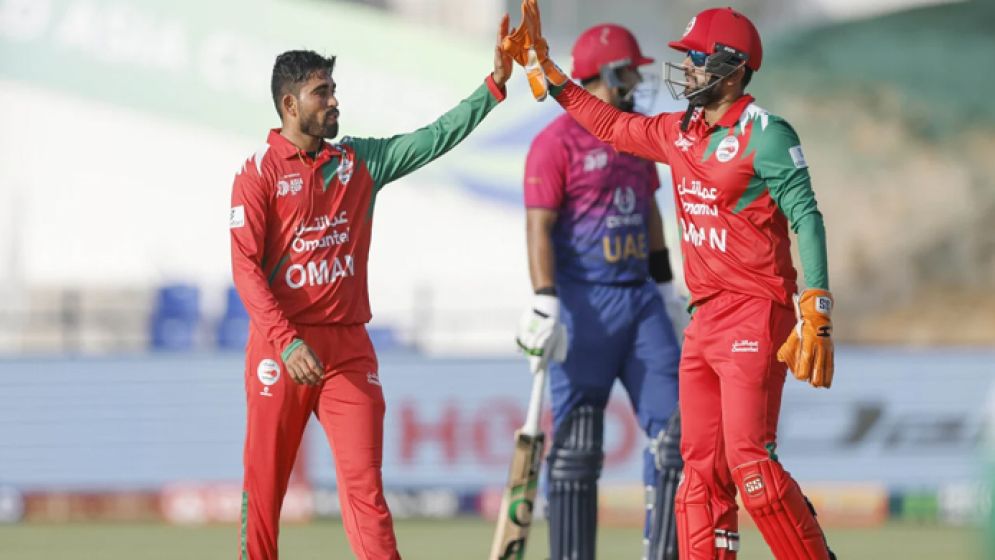 ওমানকে গুঁড়িয়ে দিয়ে আমিরাতের জয়