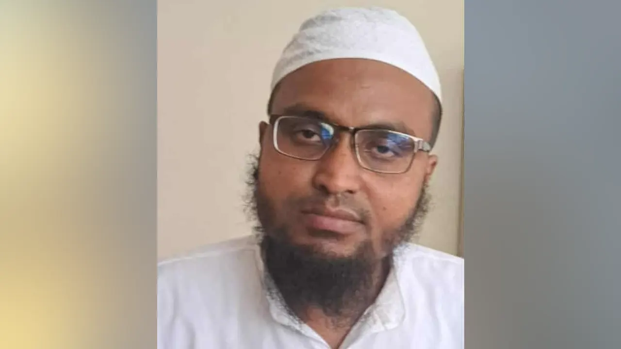 নুরাল পাগলার মরদেহ উত্তোলনের নির্দেশদাতা গ্রেপ্তার