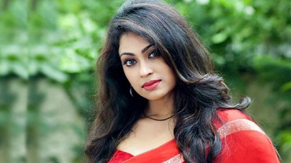 অবশেষে ক্ষমা চাইলেন পপি