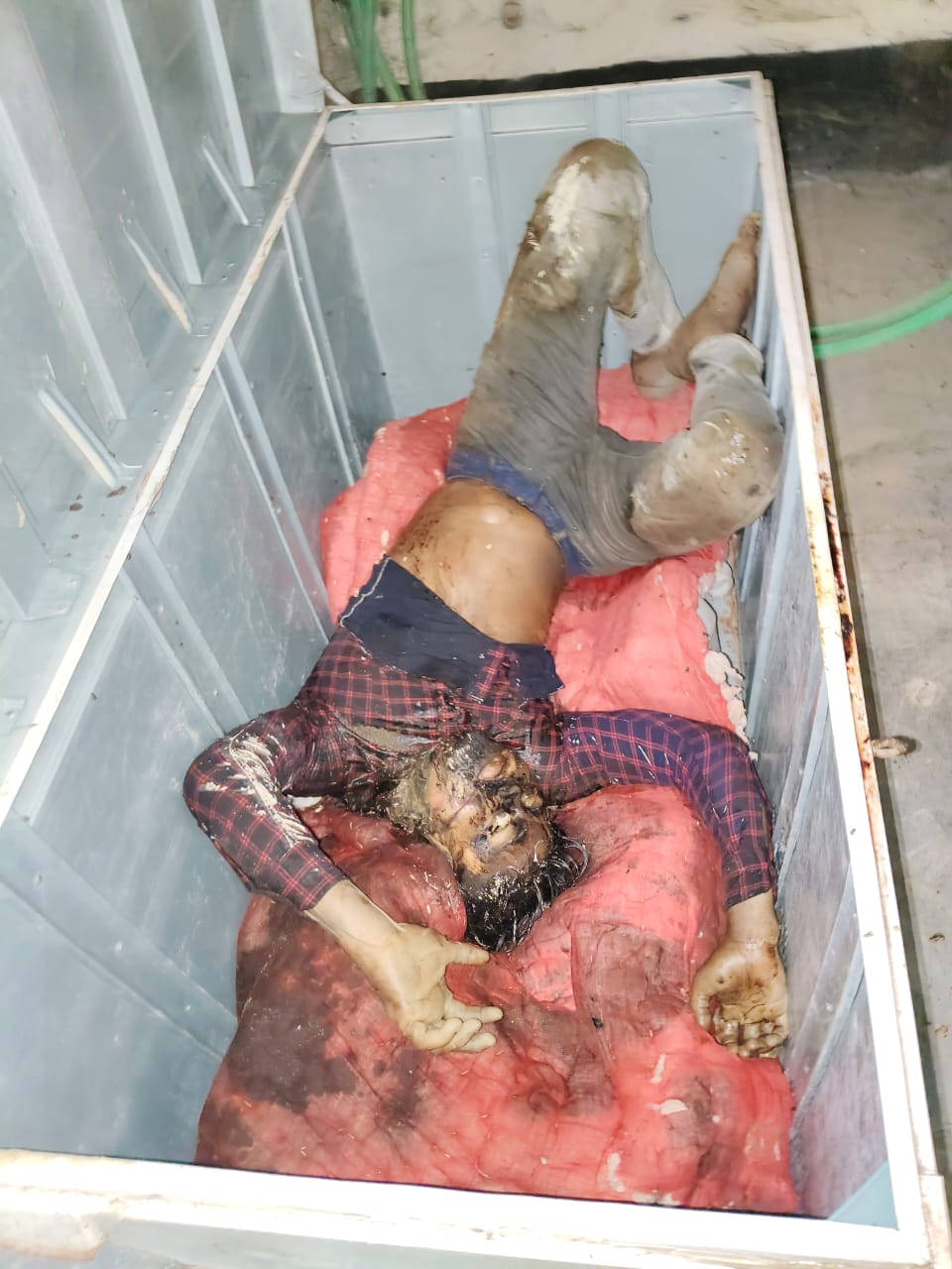 শার্শায় নিখোঁজের চার দিন পর  ভ্যান চালকের  লাশ উদ্ধার করা হয়েছে।