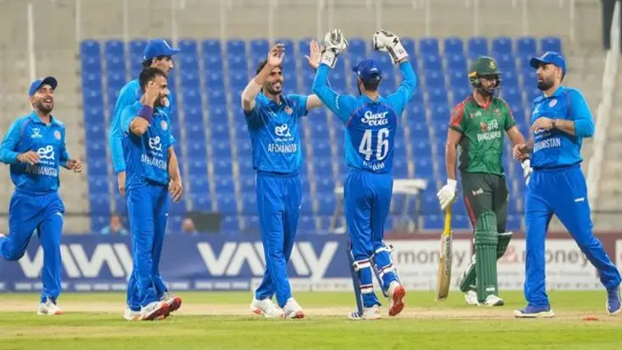 একশ’ রানও করতে পারলোনা বাংলাদেশ, হোয়াইটওয়াশের লজ্জা