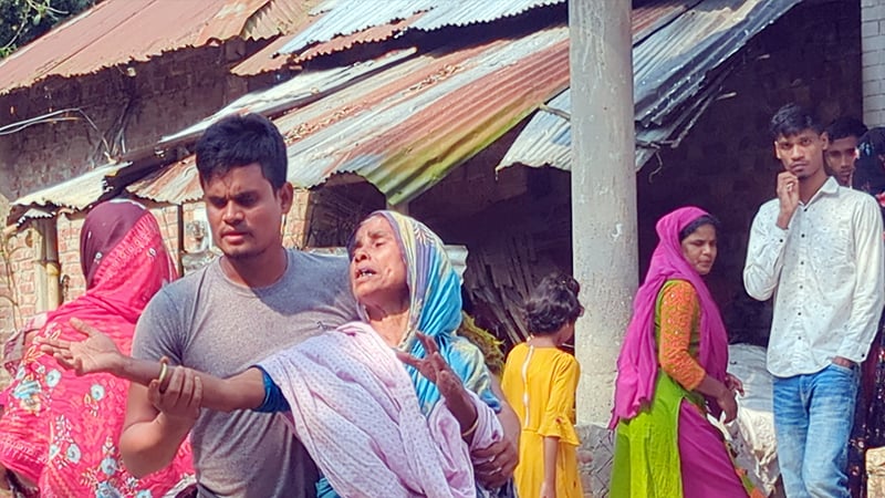 বাল্যবন্ধুকে ঘিরেই সন্দেহ, গ্রেপ্তার জরেজ ও এক নারী