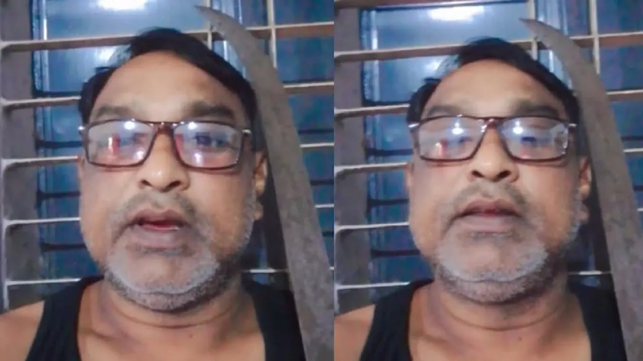 ভিউ বাড়াতে রাম দা হাতে ফেসবুকে ভিডিও পোস্ট শিক্ষকের