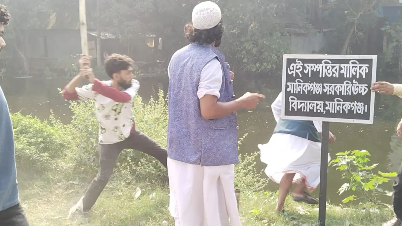 বাউল শিল্পীদের মারধরের ঘটনায় মামলা