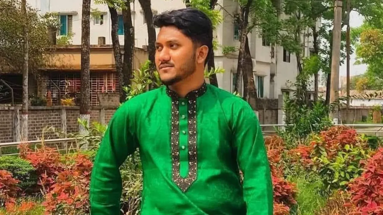 পুলিশ বক্সে আশ্রয় নিয়েও বাঁচতে পারলেন না যুবদল কর্মী