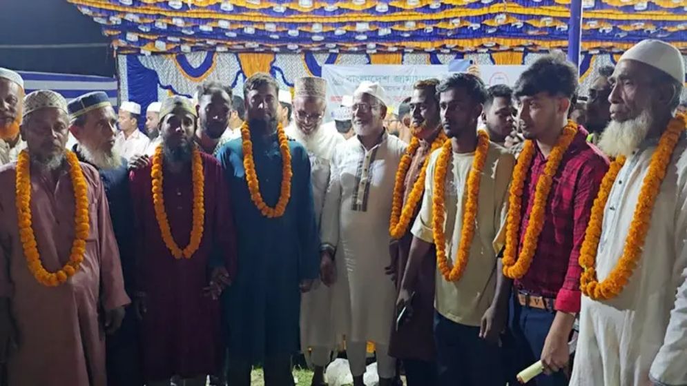 বিএনপি-গণঅধিকারের ৬৪ নেতাকর্মীর জামায়াতে যোগদান