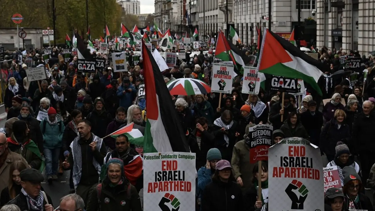 ইসরায়েলের বিরুদ্ধে উত্তাল ইউরোপ, দেশে দেশে বিক্ষোভ