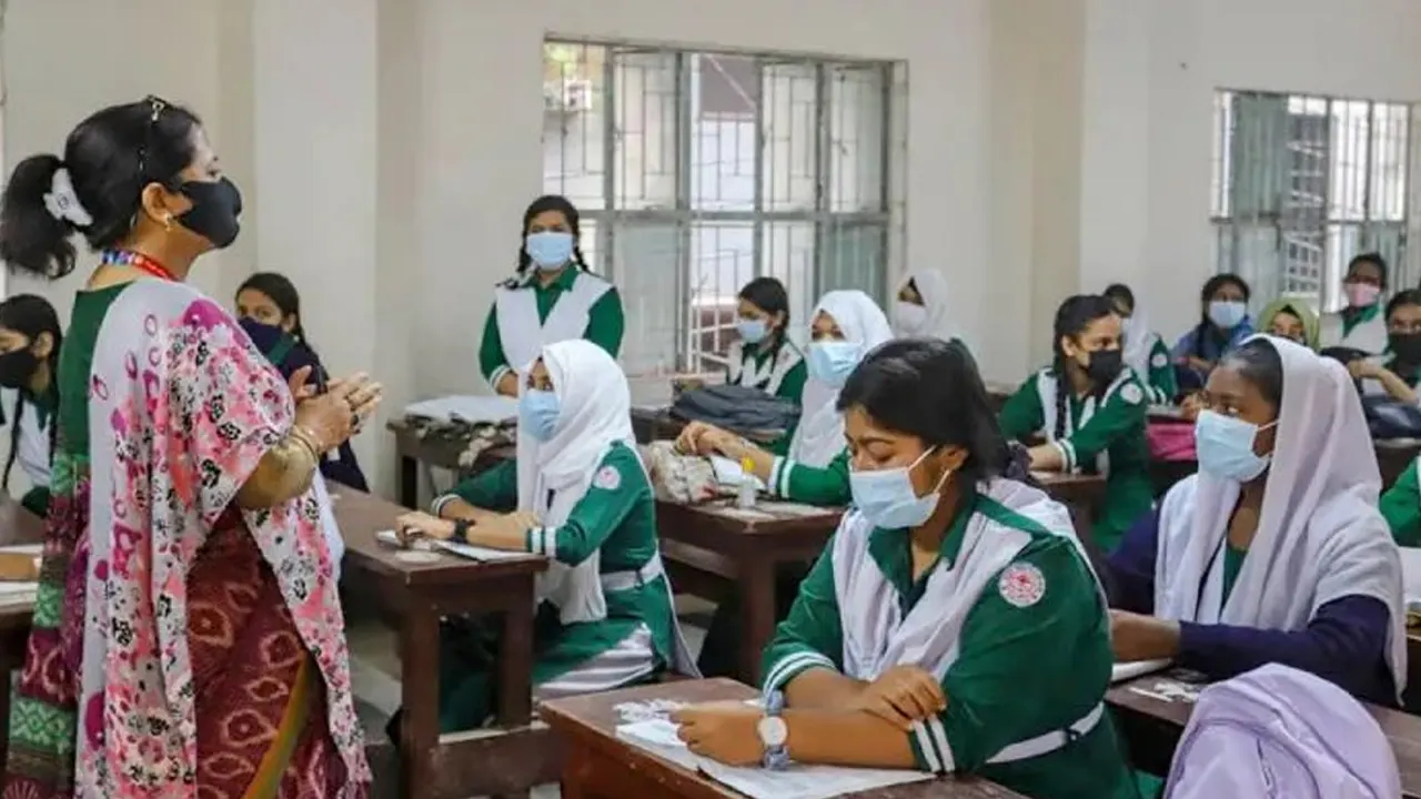 একাধিক চাকরি করলে শিক্ষকদের এমপিও বাতিল