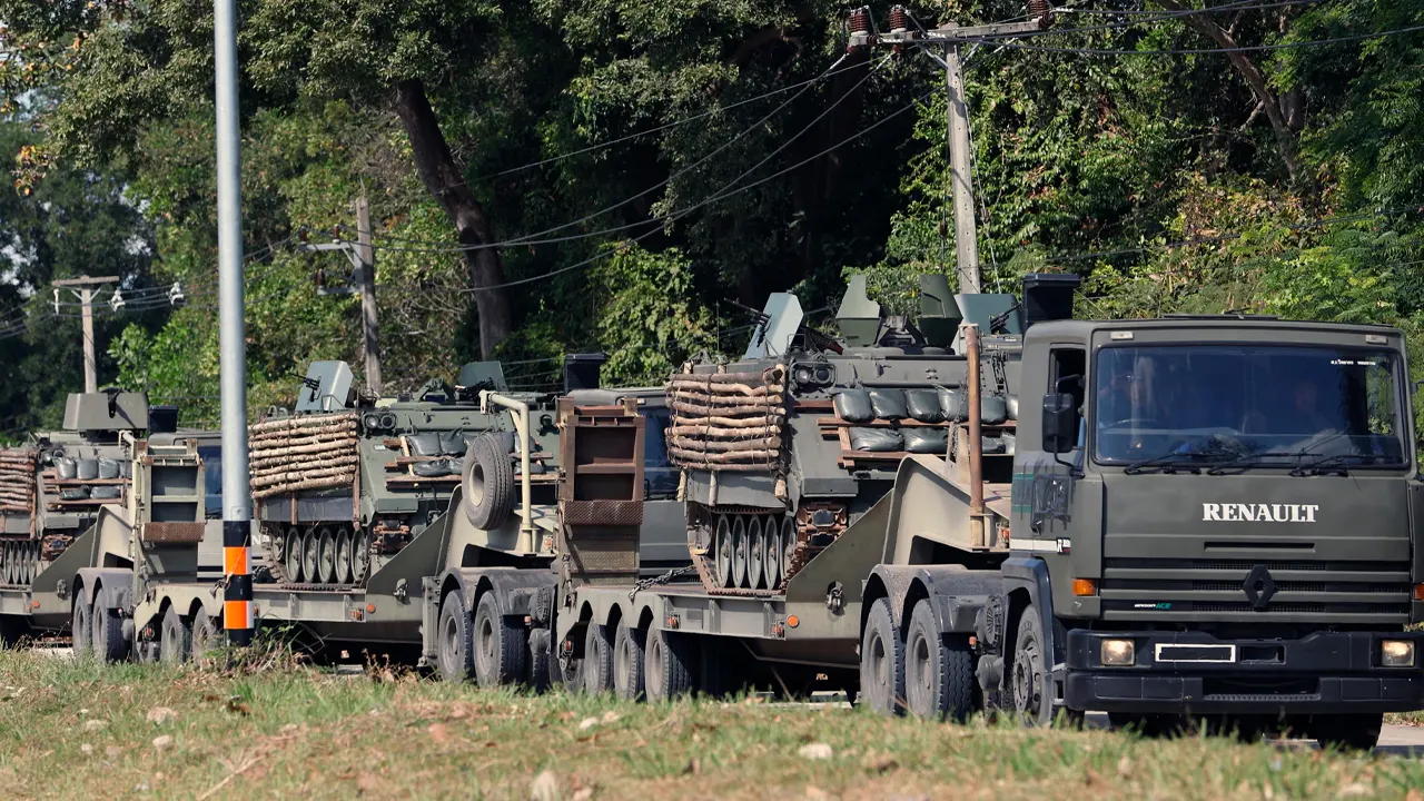 থাইল্যান্ডের সঙ্গে সীমান্ত বন্ধ করল কম্বোডিয়া