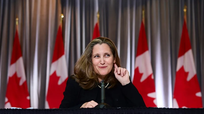 কানাডার এমপি পদ থেকে পদত্যাগ করলেন ক্রিস্টিয়া ফ্রিল্যান্ড