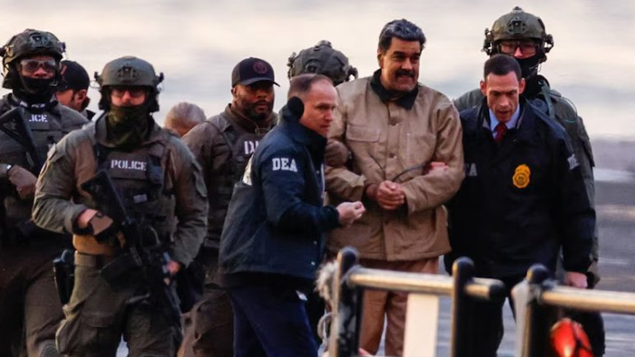 আমি প্রেসিডেন্ট, আমাকে অপহরণ করা হয়েছে: মাদুরো