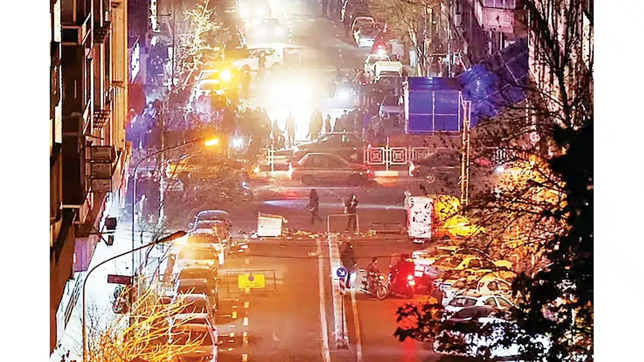 ইরানে সরকার টিকবে কি