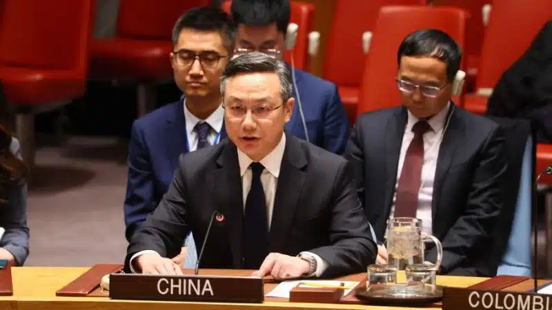 ইরানে মার্কিন হুমকিতে যুদ্ধের মেঘ জমছে- চীন, সার্কাস বলছে রাশিয়া