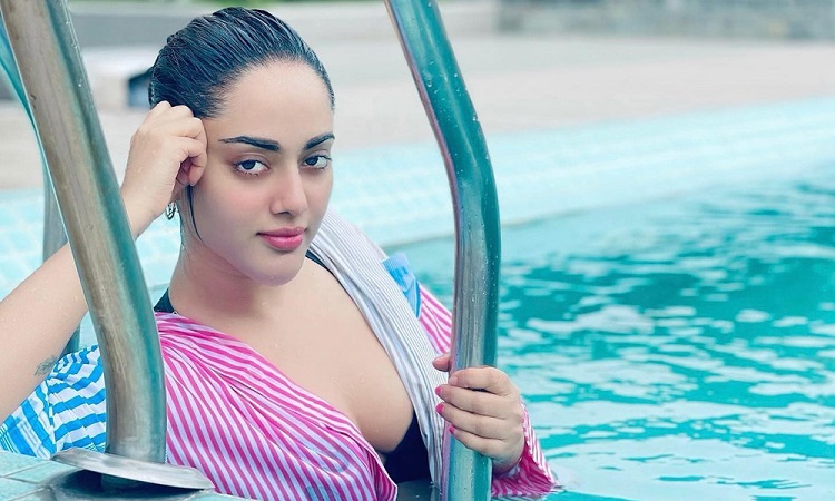 দুই সিনেমায় তমা মির্জা