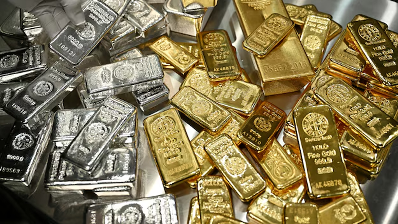 নতুন বছরের শুরুতেই চাঙ্গা স্বর্ণ-রুপা, ফের বাড়ল দাম
