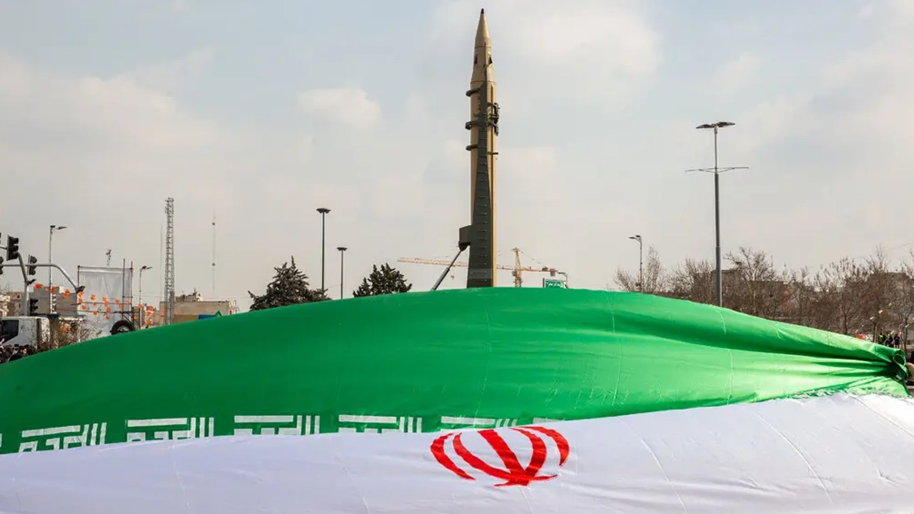 যে কোনো হামলাকে ‘সর্বাত্মক যুদ্ধ’ হিসেবে দেখবে ইরান