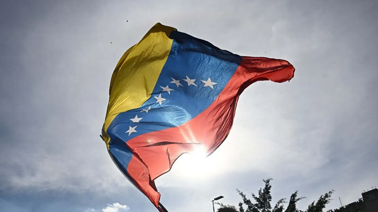 জ্বালানি তেল উৎপাদন বাড়াচ্ছে ভেনেজুয়েলা