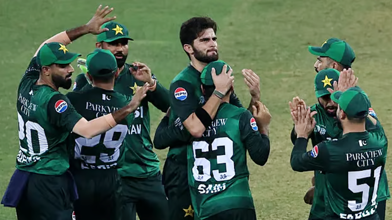 ‘বয়কট’ গুঞ্জনের মধ্যেই টি-টোয়েন্টি বিশ্বকাপের দল ঘোষণা পাকিস্তানের