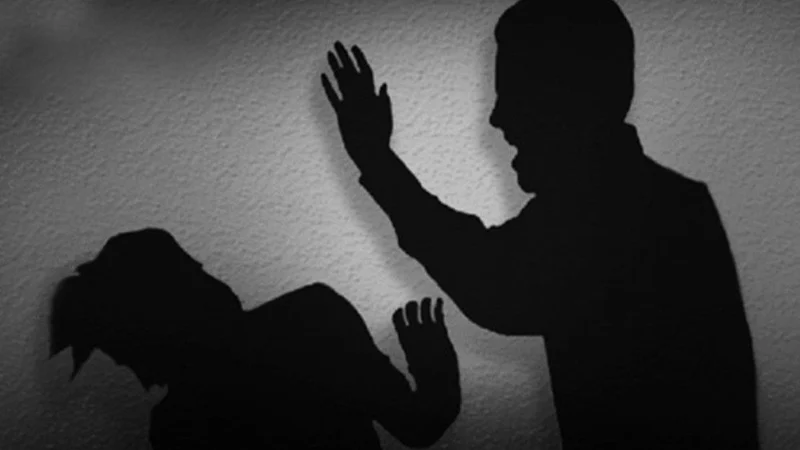 উত্তরায় নিরাপত্তাকর্মীকে পিটিয়ে অস্ত্র ছিনতাই-অপহরণ