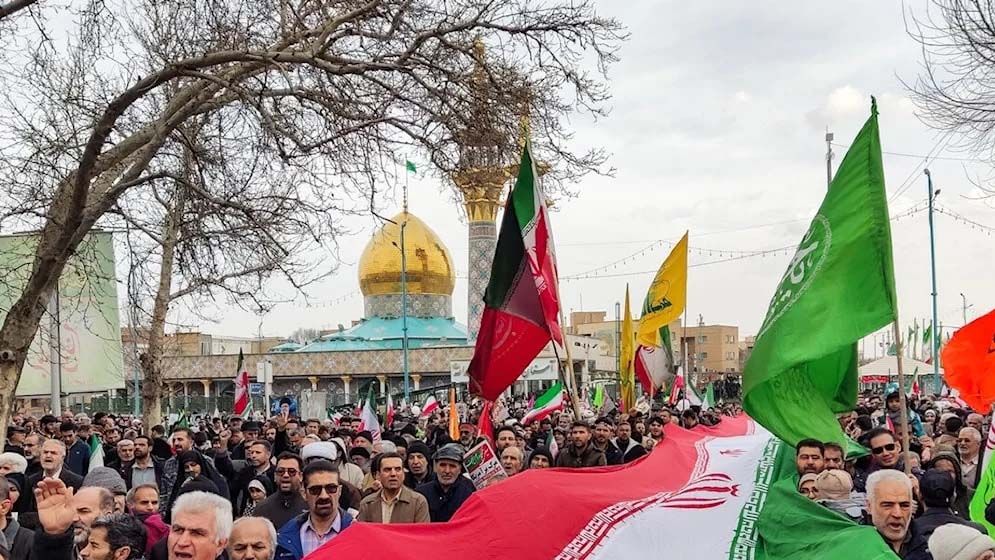 মার্কিন হামলার শঙ্কার মধ্যেই ইরানের দেড় হাজার শহরে বিপ্লব বার্ষিকী উদযাপন