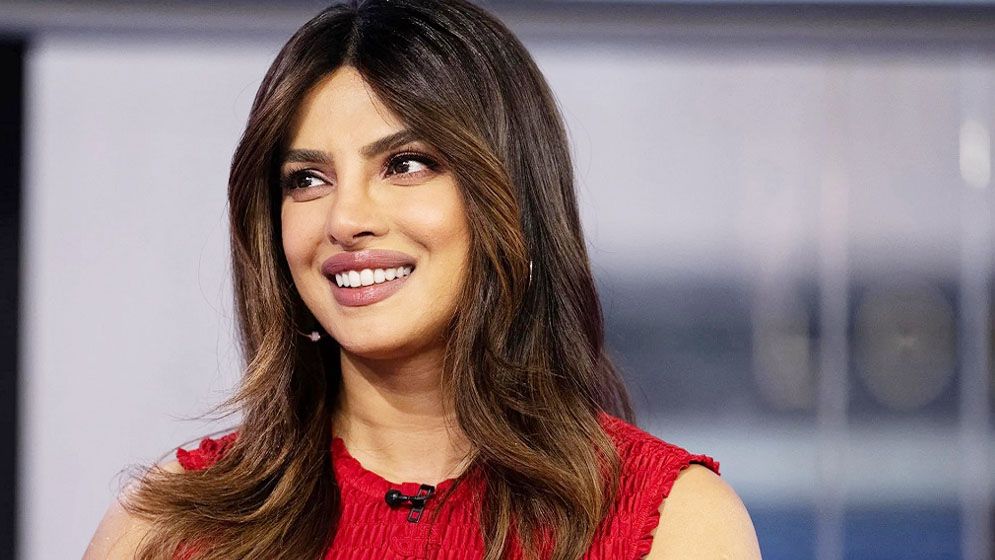 মা মধু চোপড়ার মধ্যেও এক ‘ব্লাডি মেরি’ নারীকে দেখতে পেয়েছিলেন প্রিয়াংকা