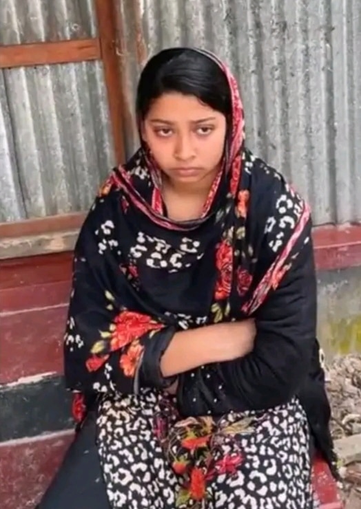 কাশিয়ানীতে বিয়ের দাবিতে প্রেমিকের বাড়িতে গৃহবধূর অনশন