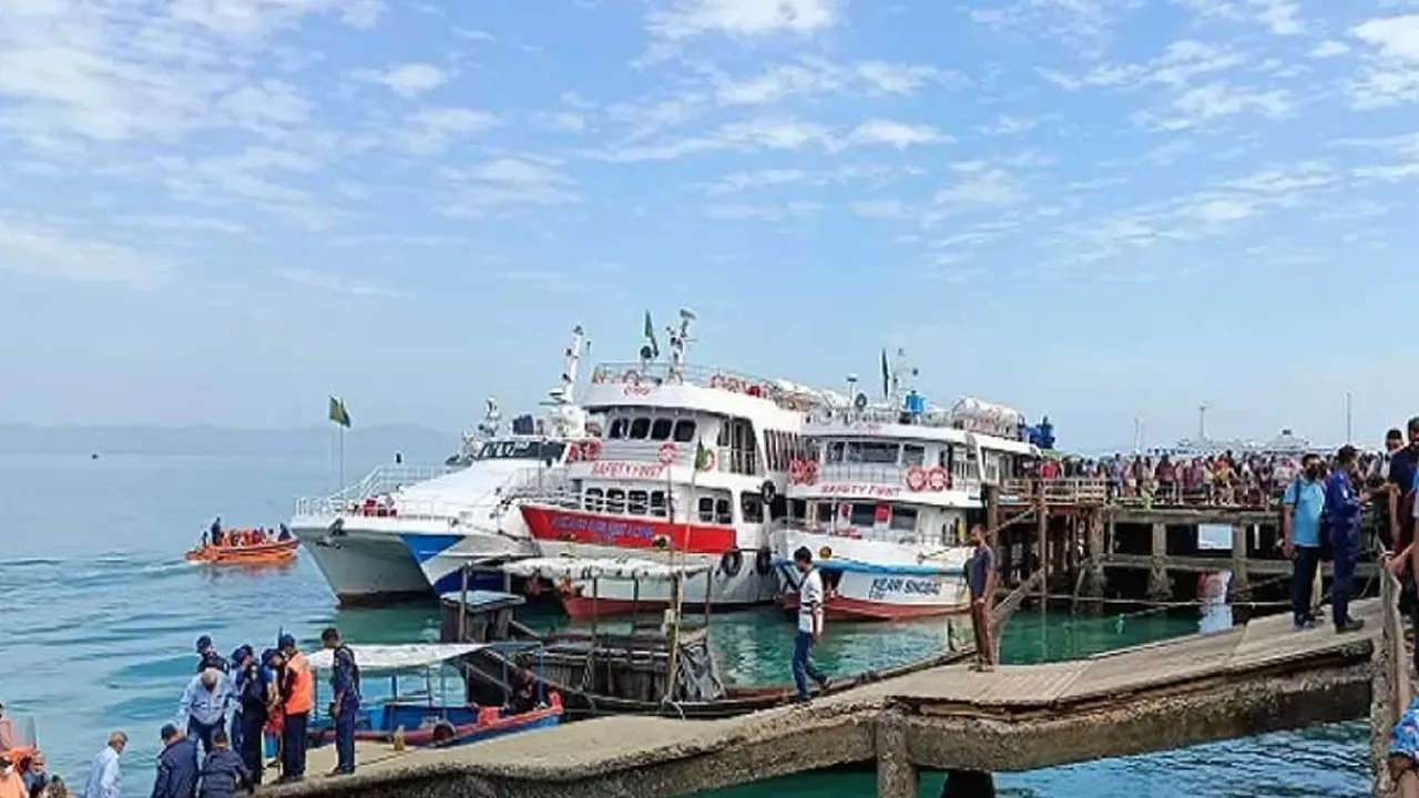 সেন্টমার্টিনে পর্যটক ভ্রমণ বন্ধ ঘোষণা, কবে চালু হবে?